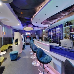 2 bars/lounges, cocktail bar - Le Vieux Beffroi (Béthune)