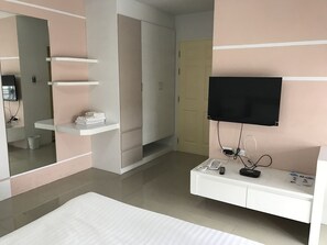 Standard Room - Warisa Apartment (Chiang Mai)