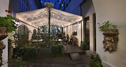 Little King Hotel U Malvaze