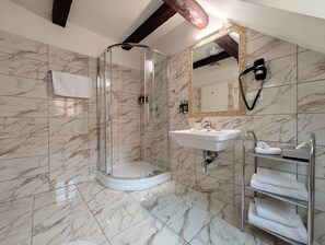 Standard Double Room | Bathroom | Shower, designer toiletries, hair dryer, slippers - Little King Hotel U Malvaze (Prague)
