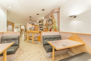 Bar lounge