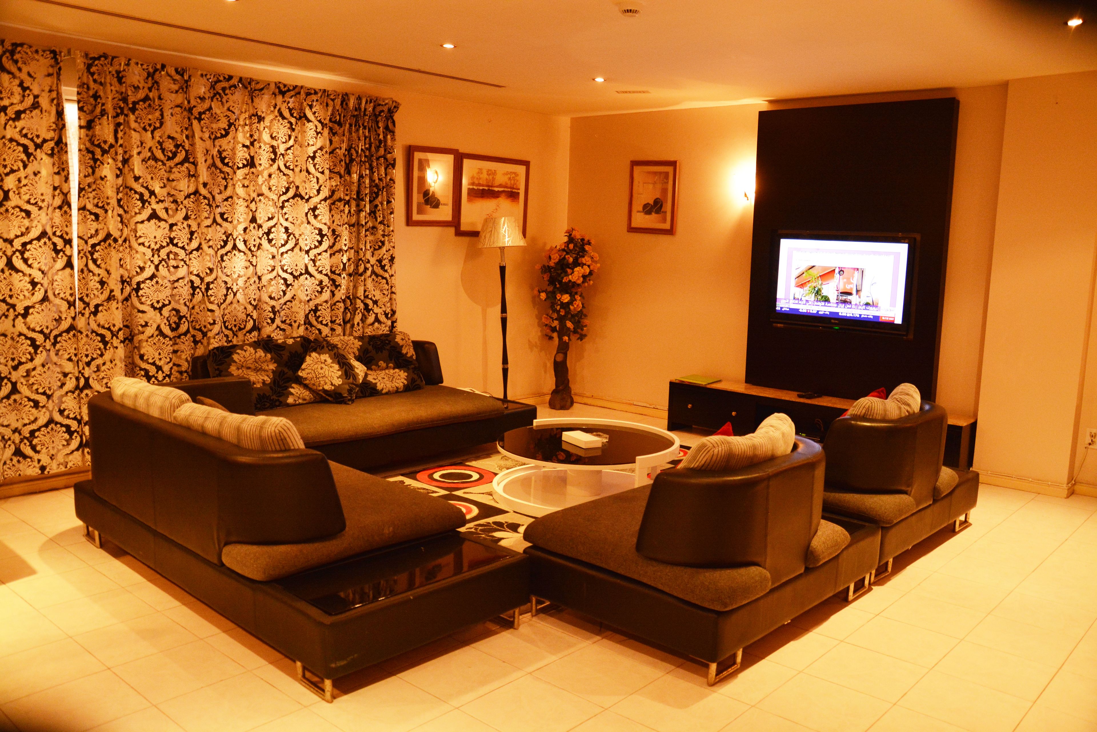 LED-Fernseher, DVD-Player