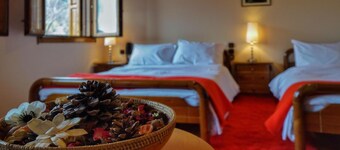 阿格瑞安尼斯阳台酒店