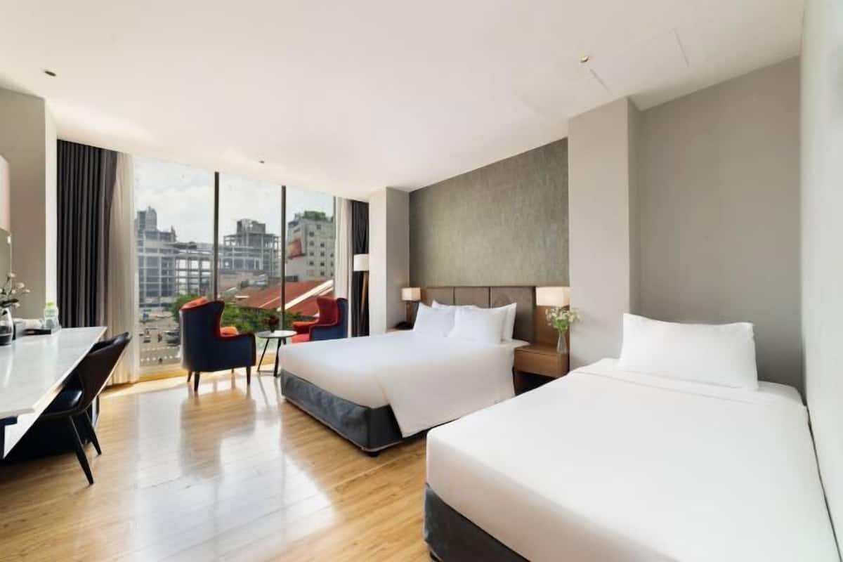 Premium bedding, minibar, desk, laptop workspace