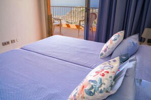 2 bedrooms, in-room safe, blackout drapes, free WiFi