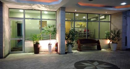 Hotel Luni