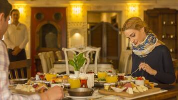 Desayuno completo incluido