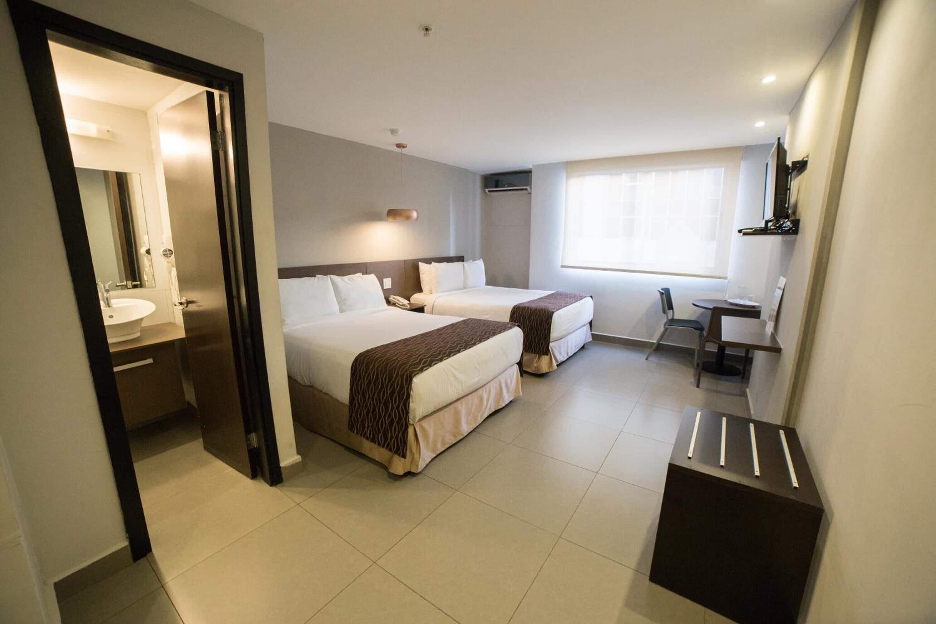 1 bedroom, premium bedding, minibar, in-room safe