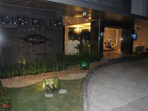 Exterior - Hotel Ojos del Rio (Panama City)