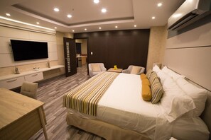 Presidential-Studiosuite | Hochwertige Bettwaren, Minibar, Zimmersafe, Verdunkelungsvorhänge