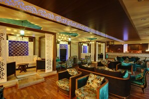 3 Bars/Lounges, Strandbar