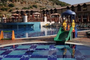 Indoor pool, 2 outdoor pools, pool umbrellas, pool loungers