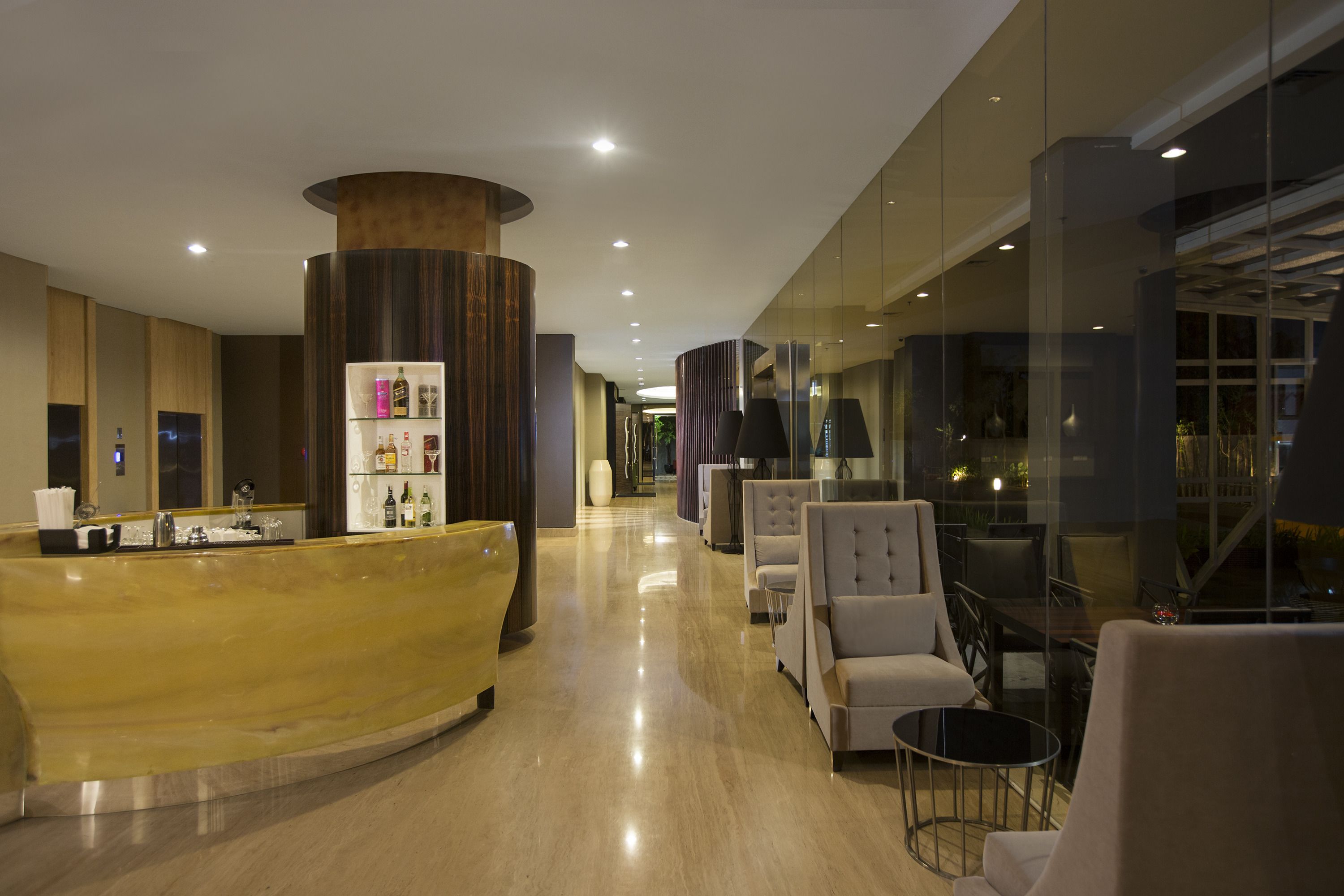 Photo - Aston Bellevue Radio Dalam