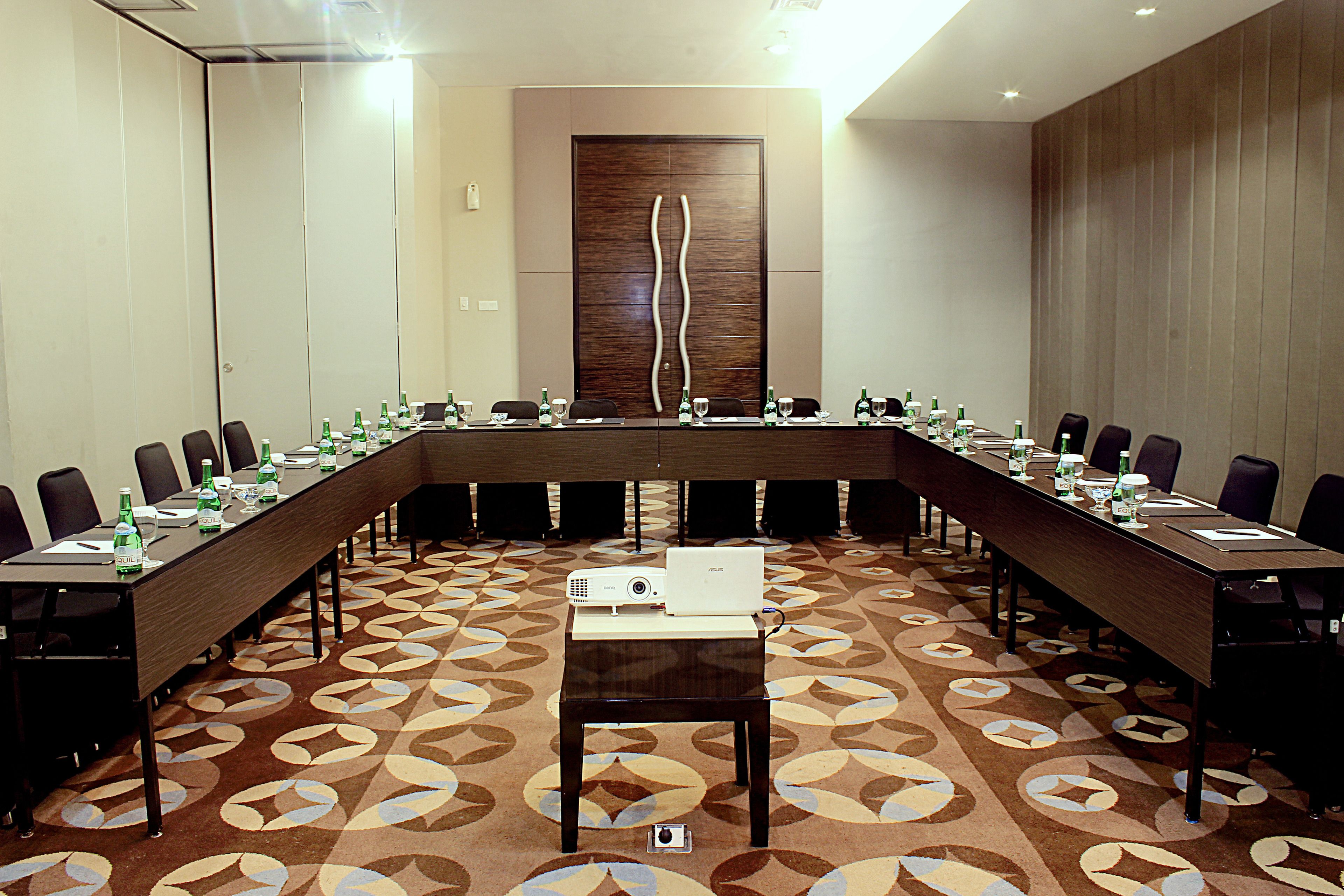 Photo - Aston Bellevue Radio Dalam