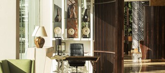 Nemuru Grand Bellevue Radio Dalam 