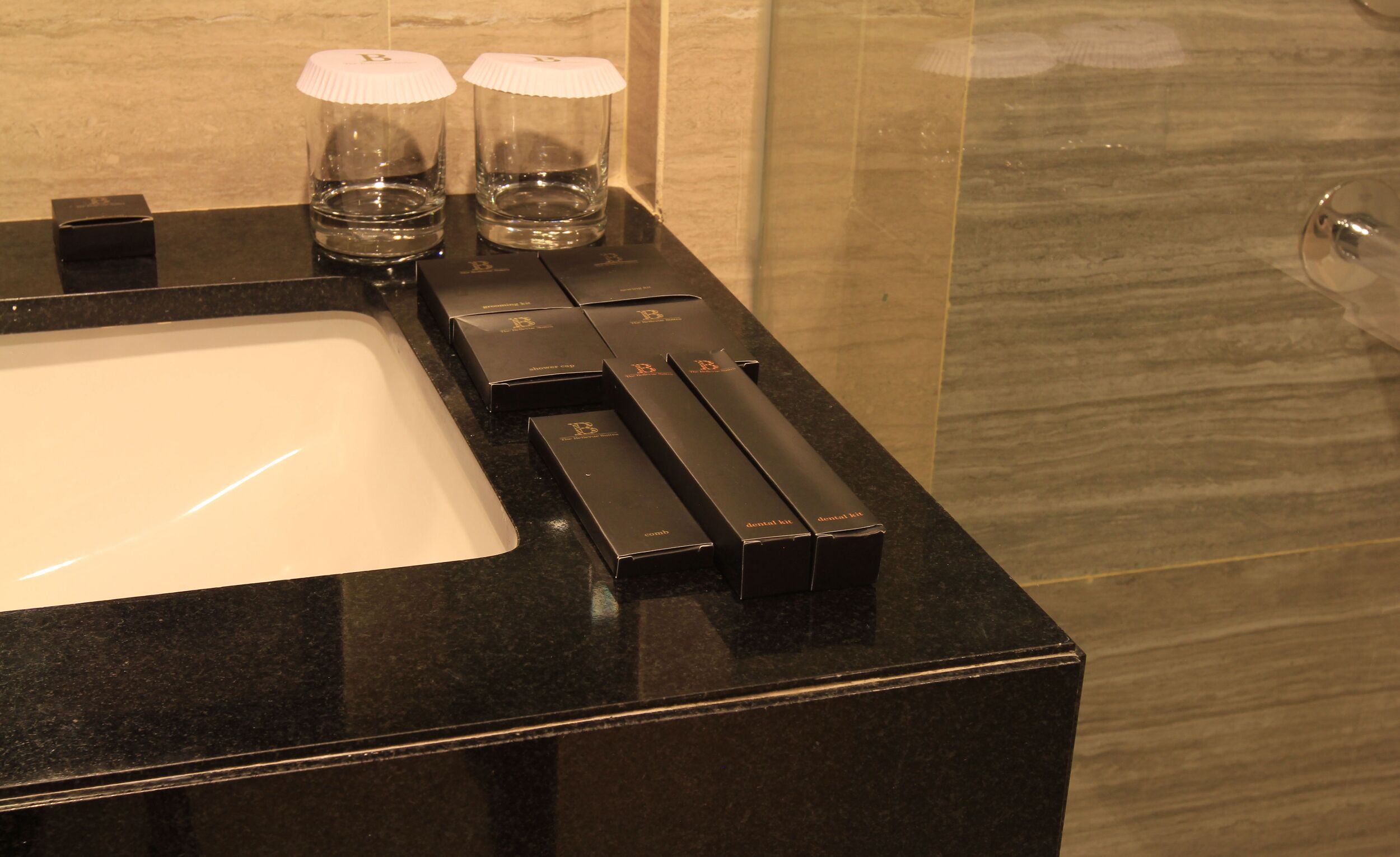 Photo - Aston Bellevue Radio Dalam