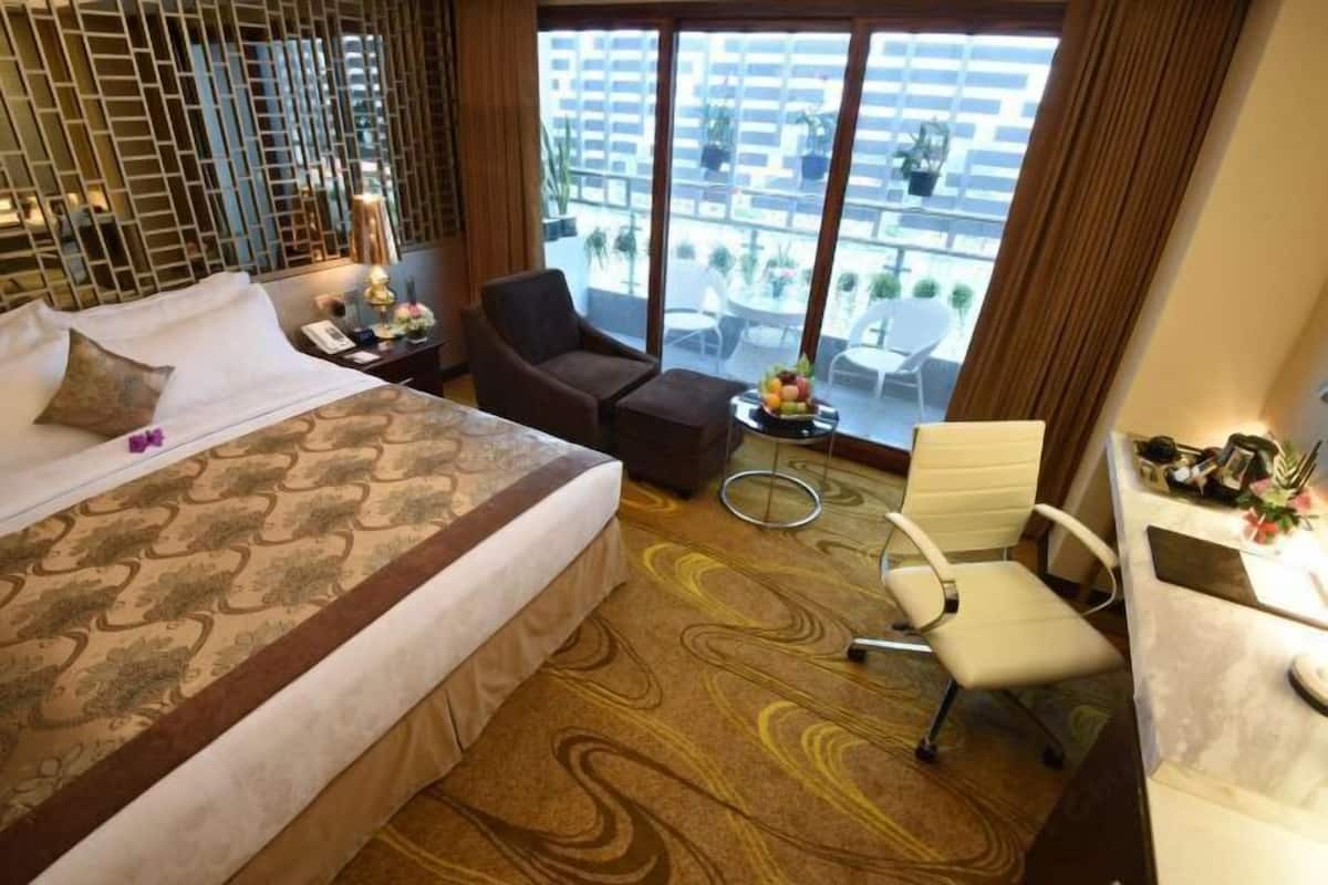 Minibar, in-room safe, blackout curtains, soundproofing