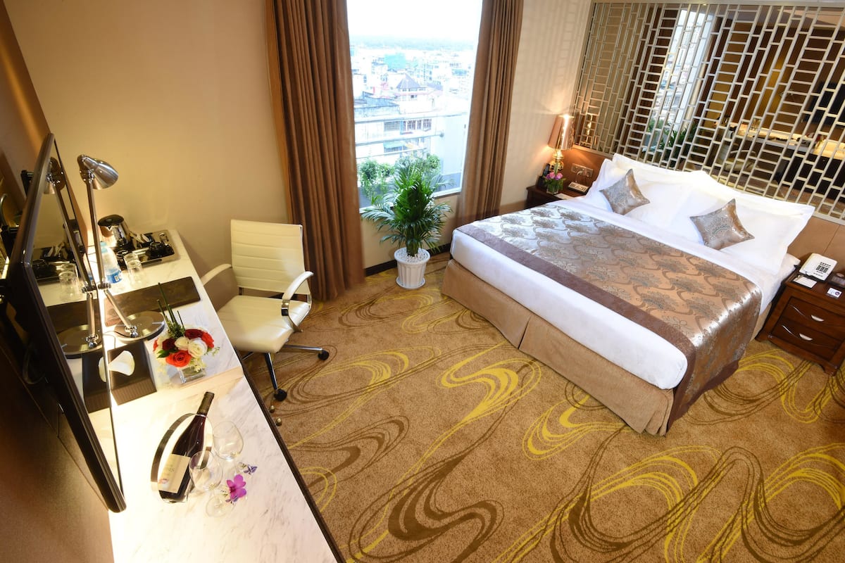 Minibar, in-room safe, blackout curtains, soundproofing