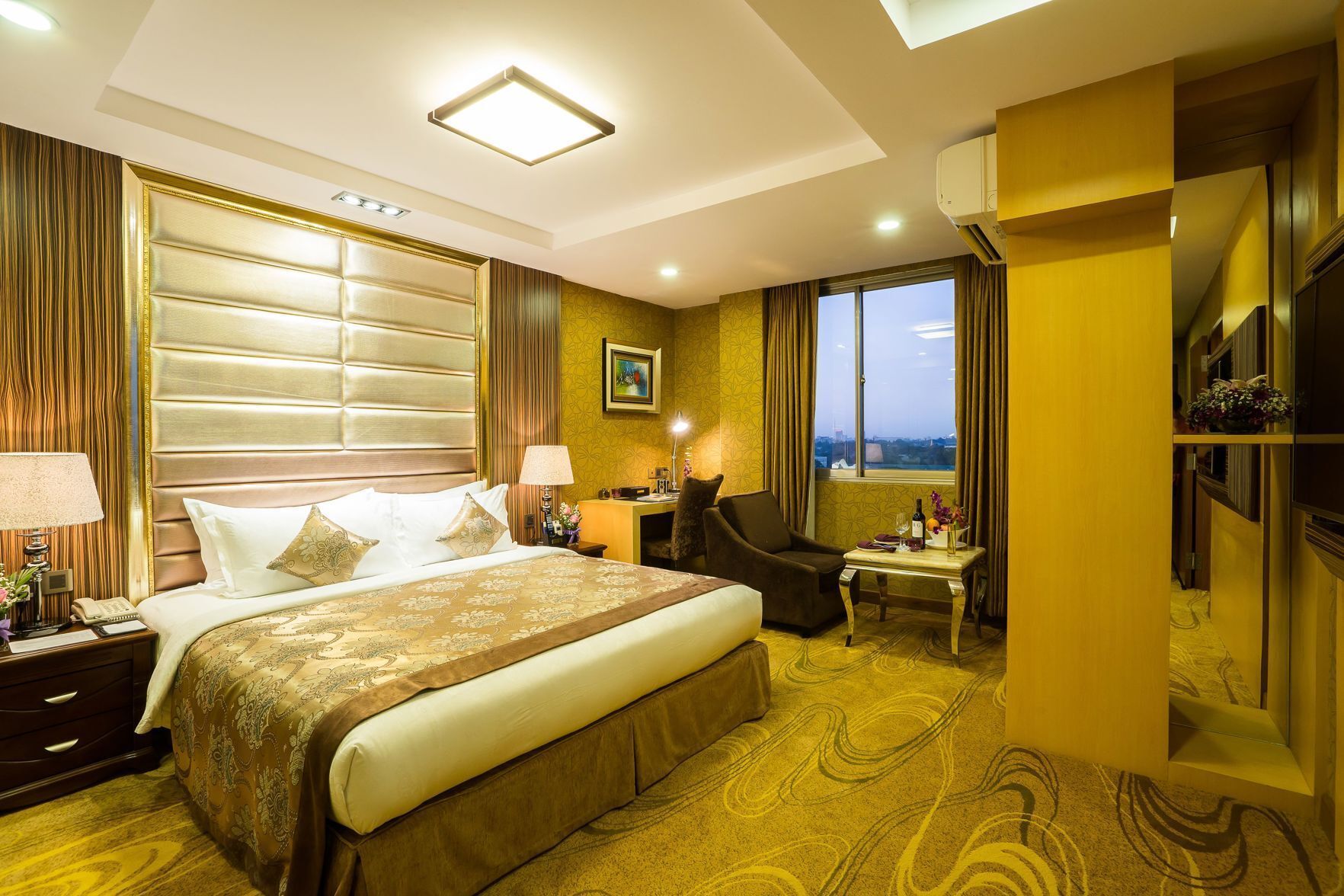 Minibar, in-room safe, blackout drapes, soundproofing