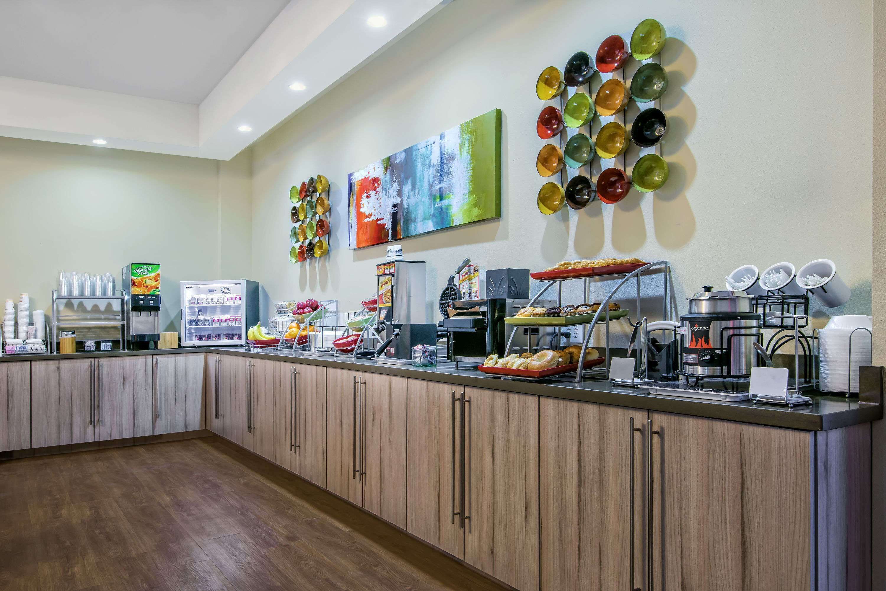 Free daily buffet breakfast