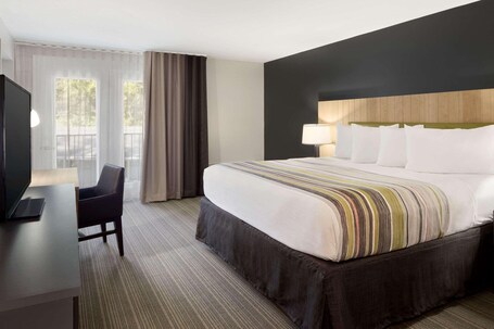 Country Inn Suites by Radisson, Gatlinburg, TN - Image 26