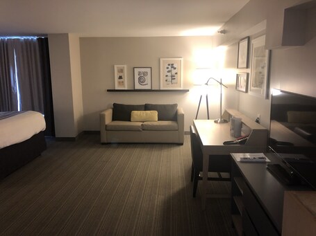Country Inn Suites by Radisson, Gatlinburg, TN - Image 8