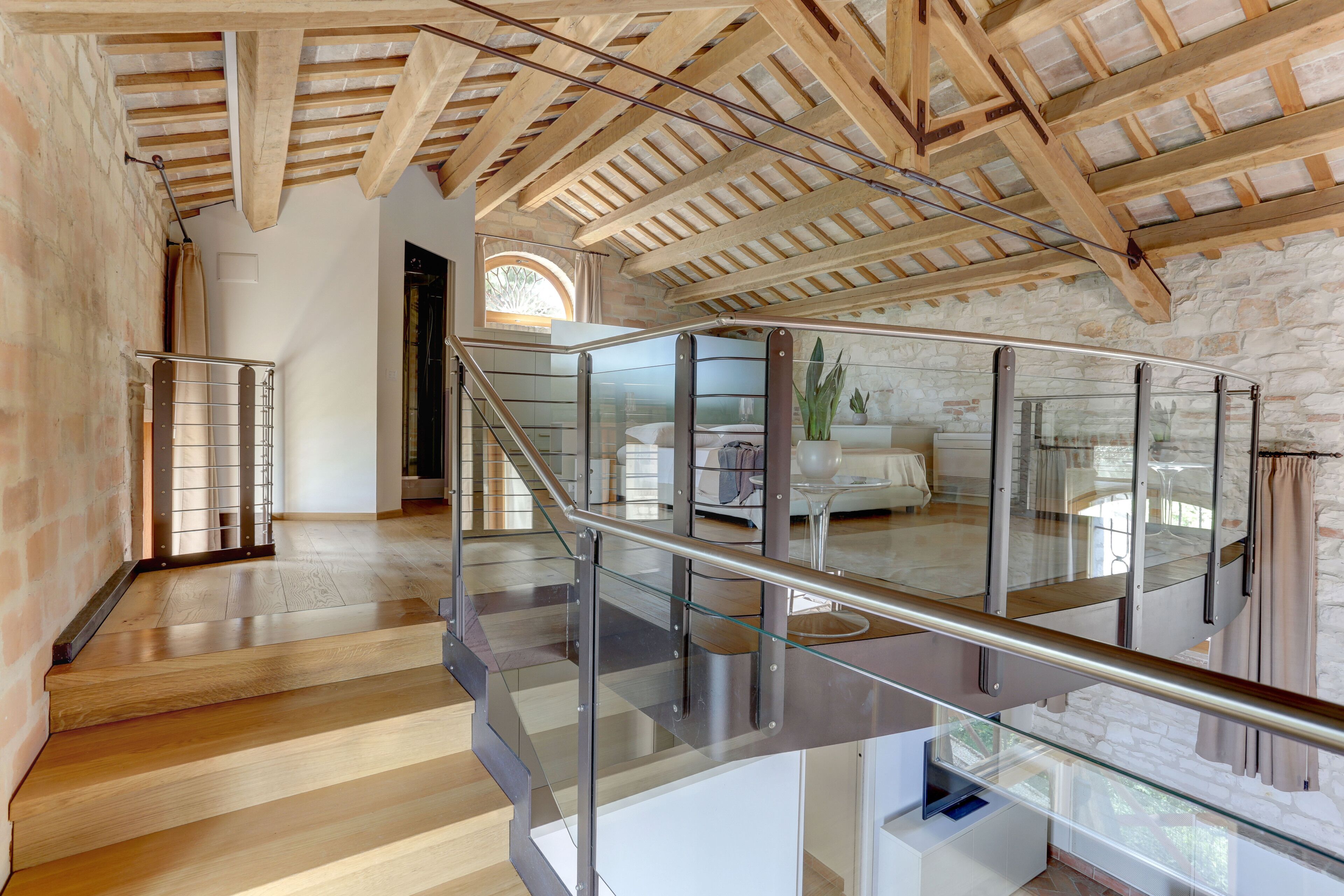 Appartamento Deluxe, 2 camere da letto, patio | Area soggiorno | TV a schermo piatto