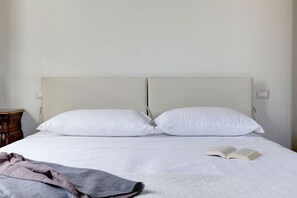 Apartment, 2 Bedrooms | In-room safe, iron/ironing board, free cribs/infant beds, free WiFi - Villa Vetta Marina - My Extra Home (Sirolo)