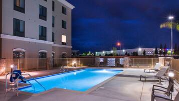 Alberca al aire libre