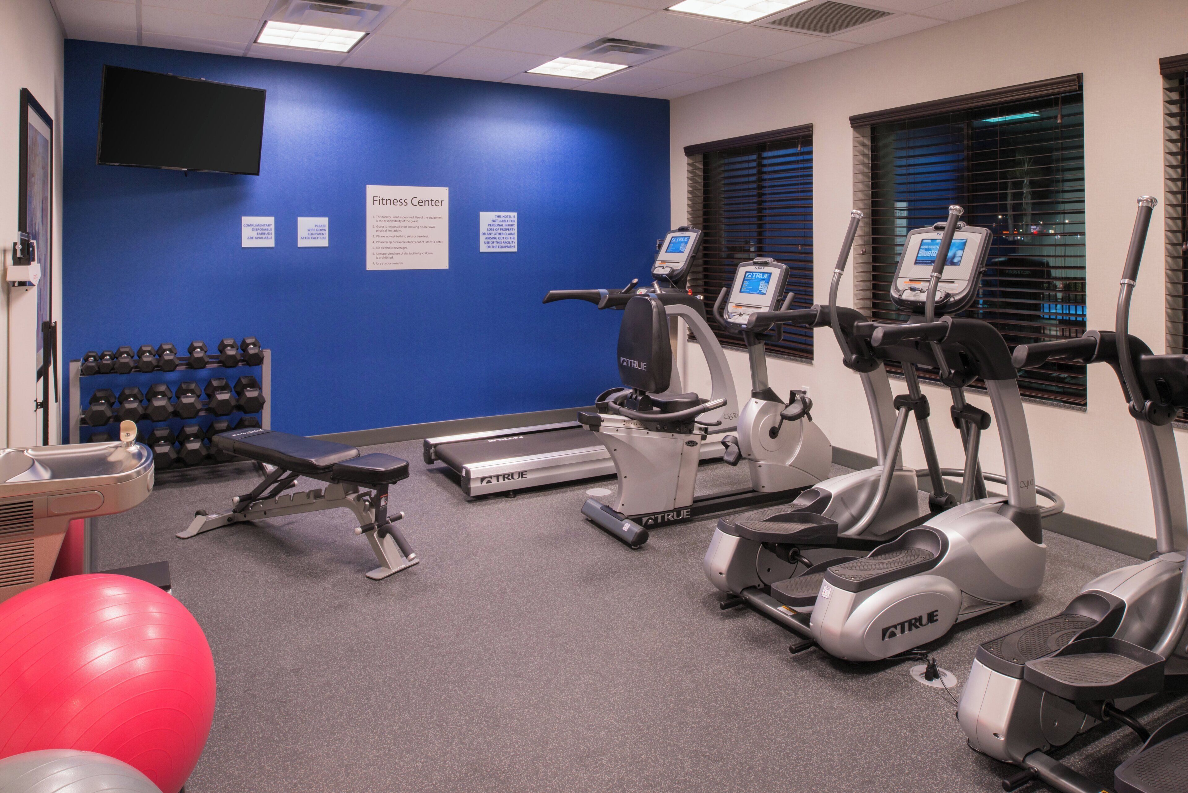 Foto - Holiday Inn Express & Suites Bakersfield Airport