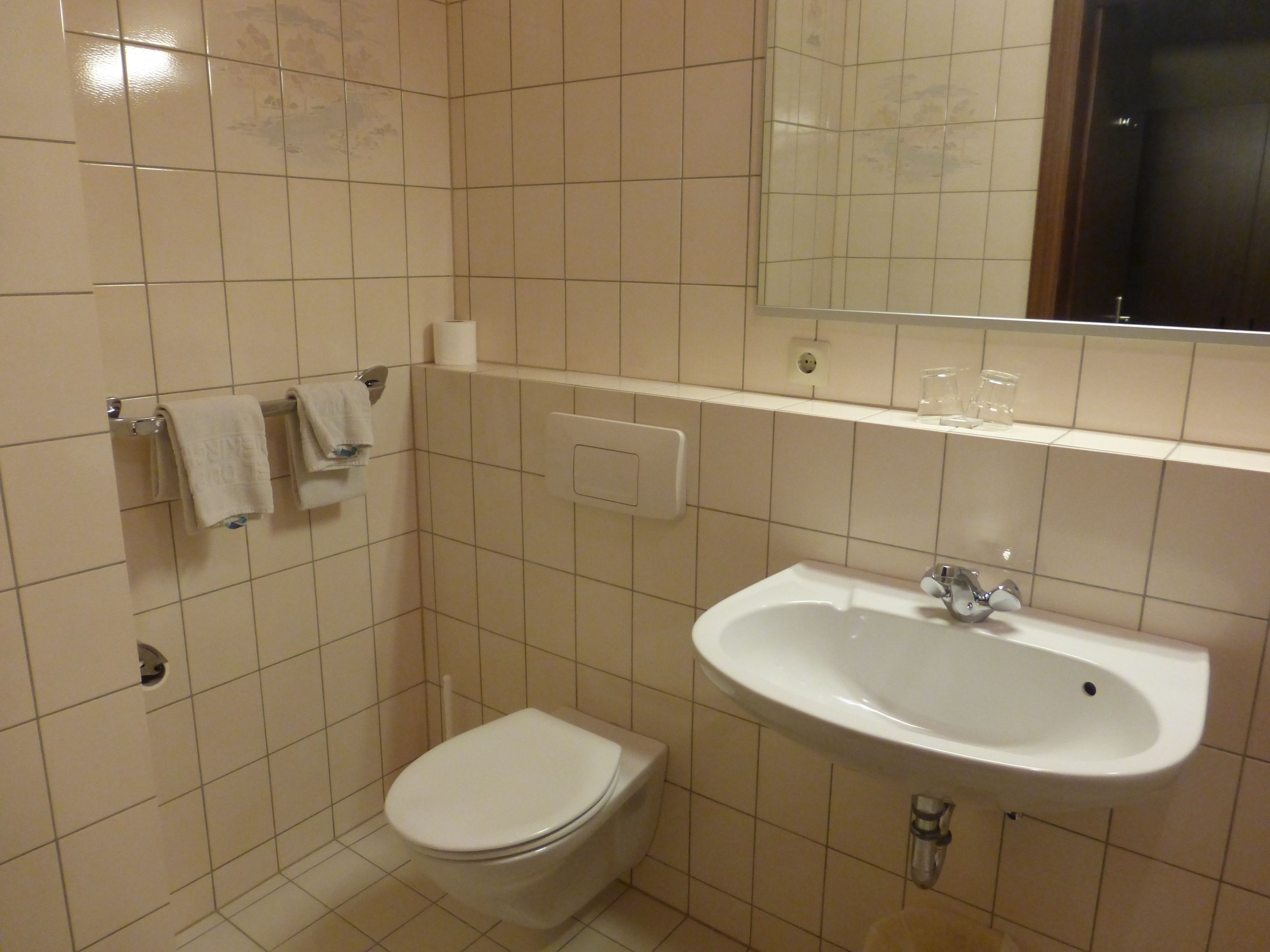 1 bedroom, in-room safe, desk, iron/ironing board