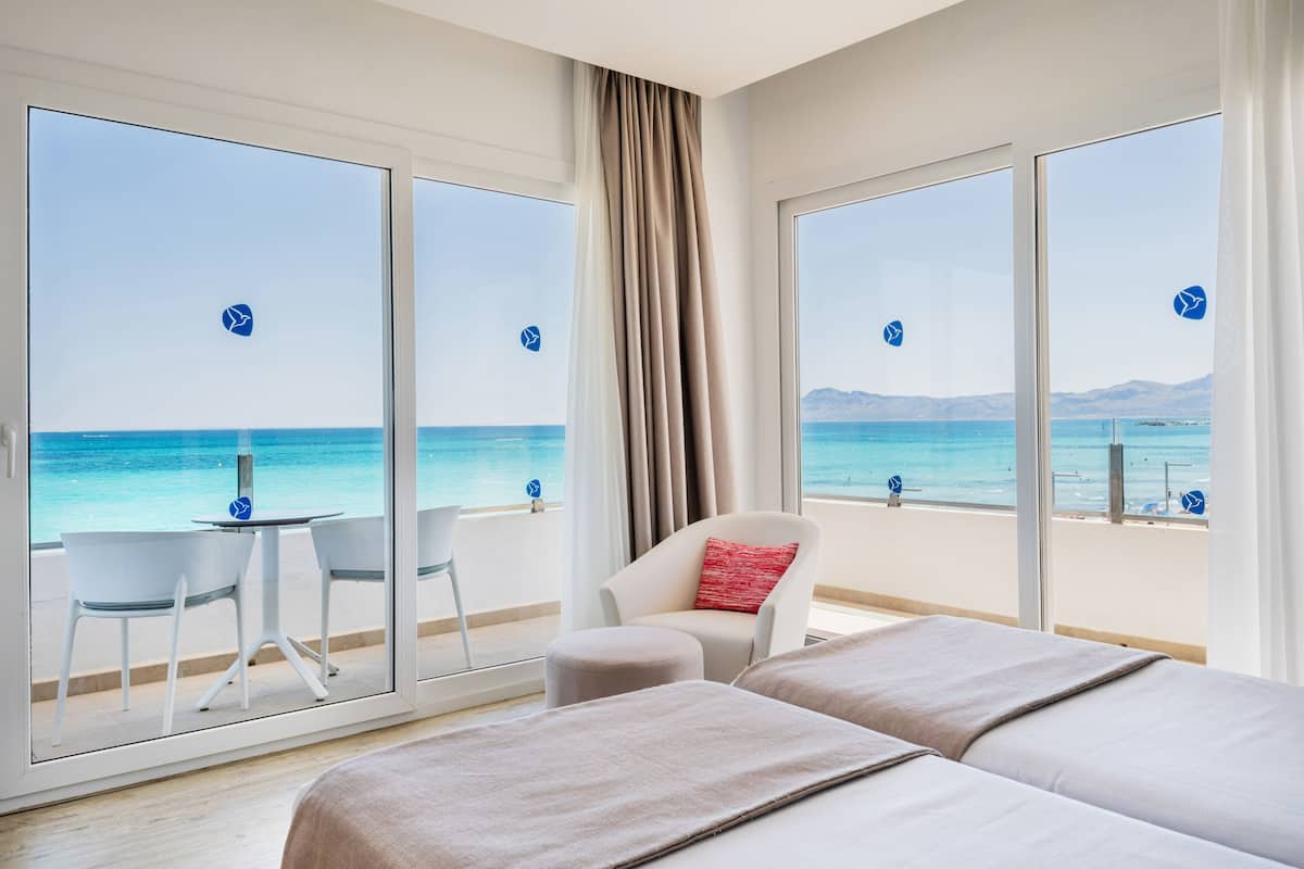 1 slaapkamer, luxe beddengoed, een minibar, een kluis op de kamer