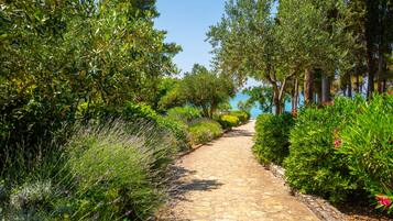 Enceinte de lâhĂ©bergement