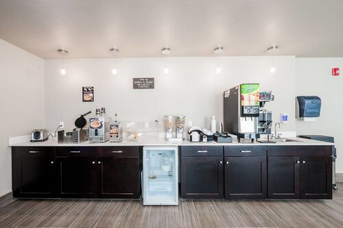 Stratford House Inns - Edmond