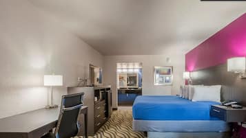 Room, 1 King Bed, Accessible | Desk, iron/ironing board, free WiFi, bed sheets