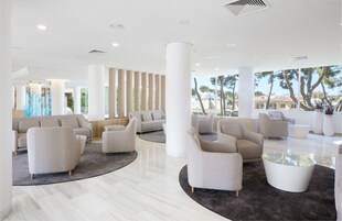 Sala de estar en el lobby