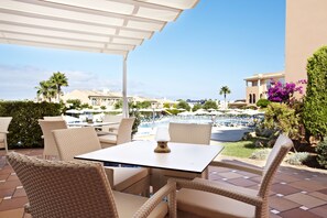 Breakfast and dinner served  - Grupotel Macarella Suites & Spa (Ciutadella de Menorca)