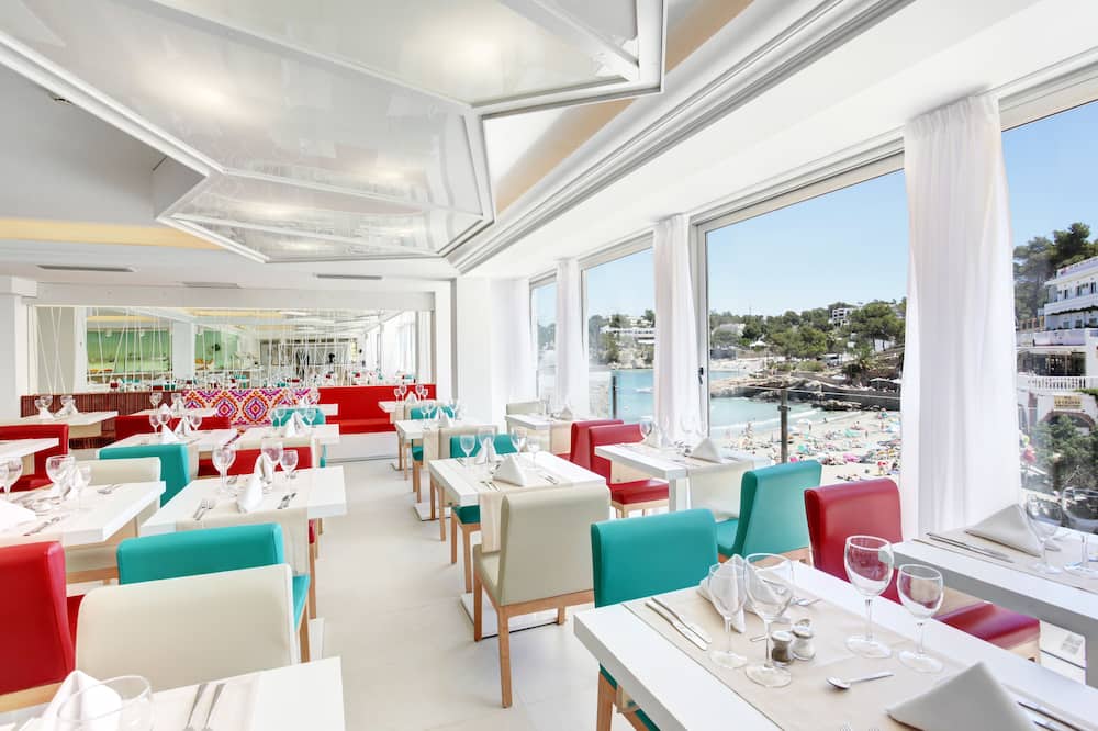 Grupotel Ibiza Beach Resort - Adults Only