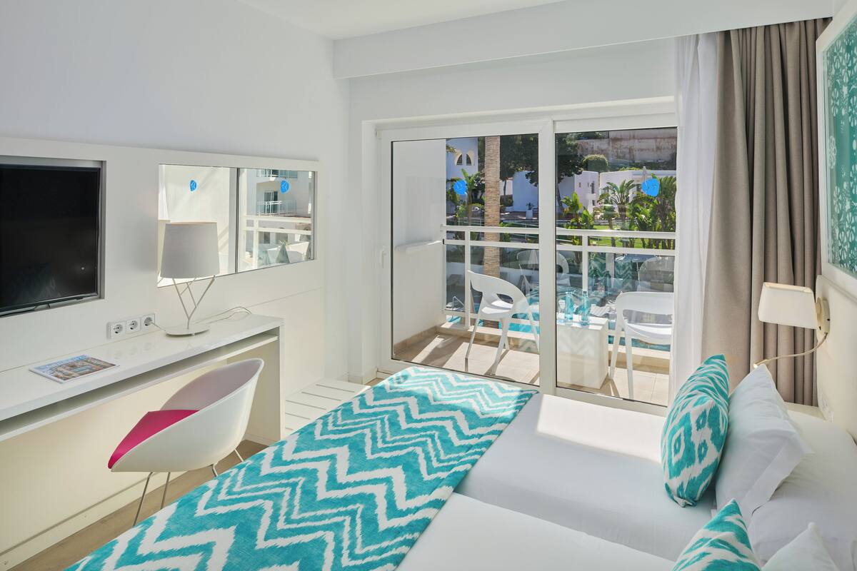 Superior Double Room, Balcony
