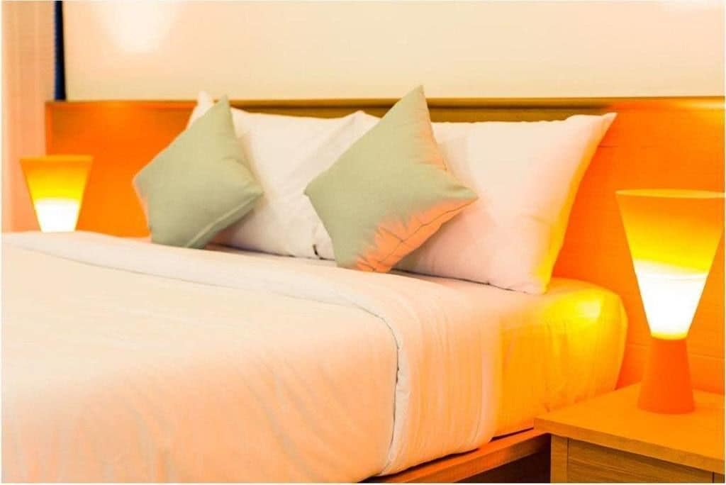 standard double room | free minibar, desk, blackout curtains, free wifi