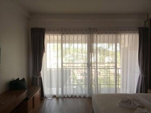 Free minibar, desk, blackout curtains, free WiFi - Palmari Boutique Hotel (Nuea Khlong)
