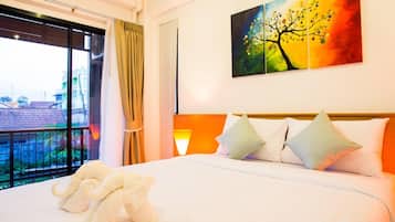 Free minibar, desk, blackout curtains, free WiFi