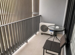 ห้องดีลักซ์ดับเบิล | มินิบาร์ฟรี, โต๊ะทำงาน, ผ้าม่านกันแสง, Wi-Fi ฟรี