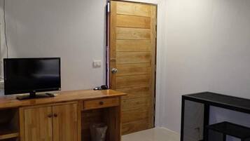 Télévision à écran plat de 28 pouces avec chaînes par satellite