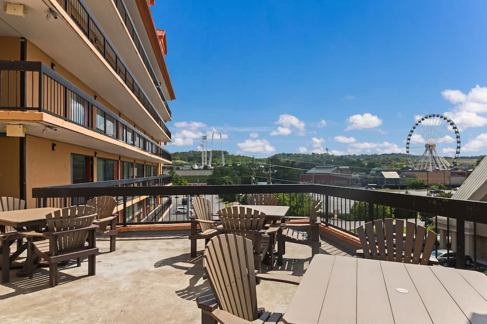 Mountain Vista Inn & Suites