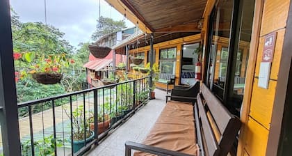 Cabinas El Pueblo - Hostel