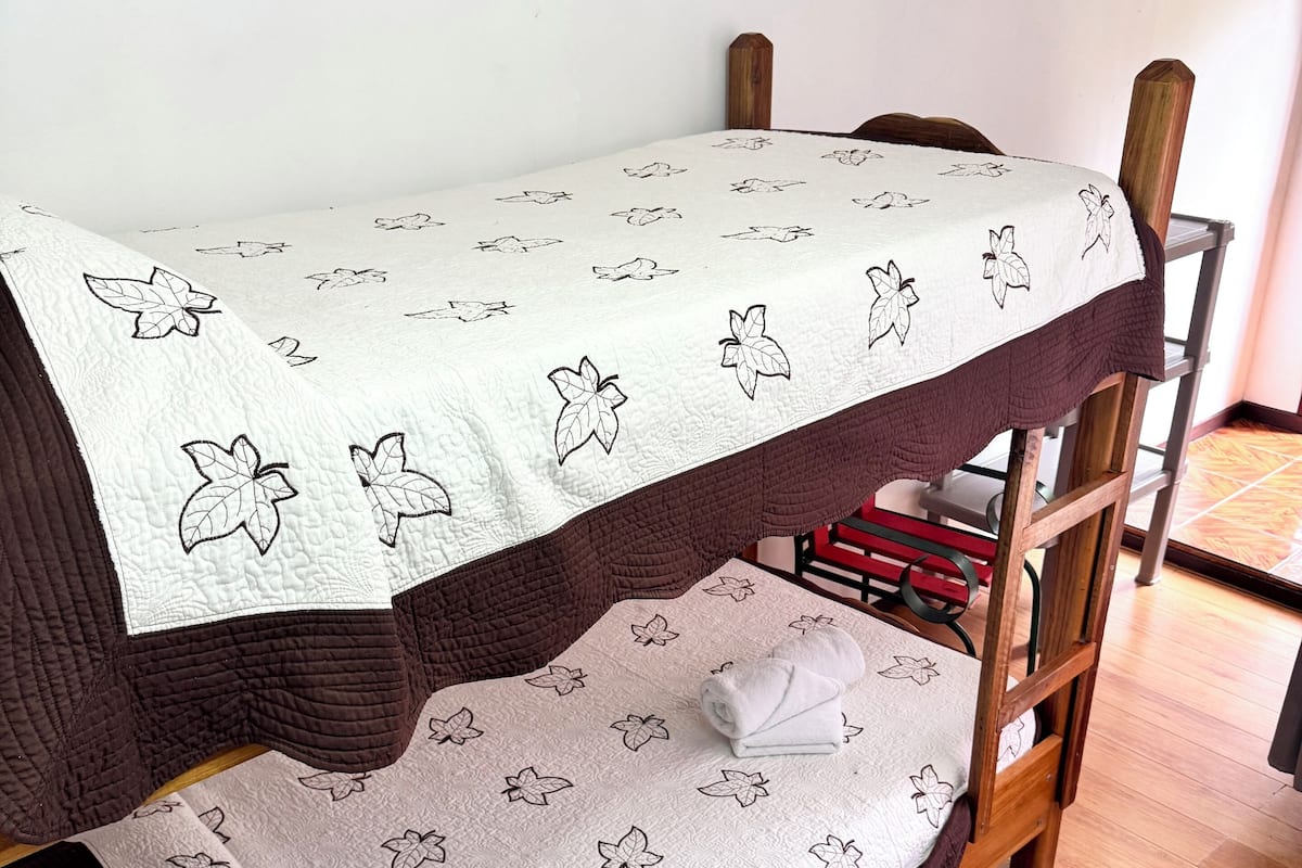 Habitación económica, balcón (Bunk Bed) | Terraza o patio