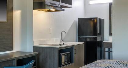 Motel 6 Stockbridge, GA – Hwy 138 W