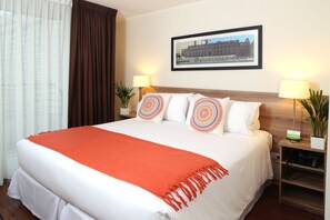 Safe på rommet, wi-fi (inkludert) og sengetøy