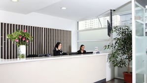Reception - Hotel Capital San Pablo (Santiago)